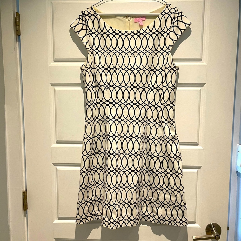 Super cute Lilly Pulitzer Dress